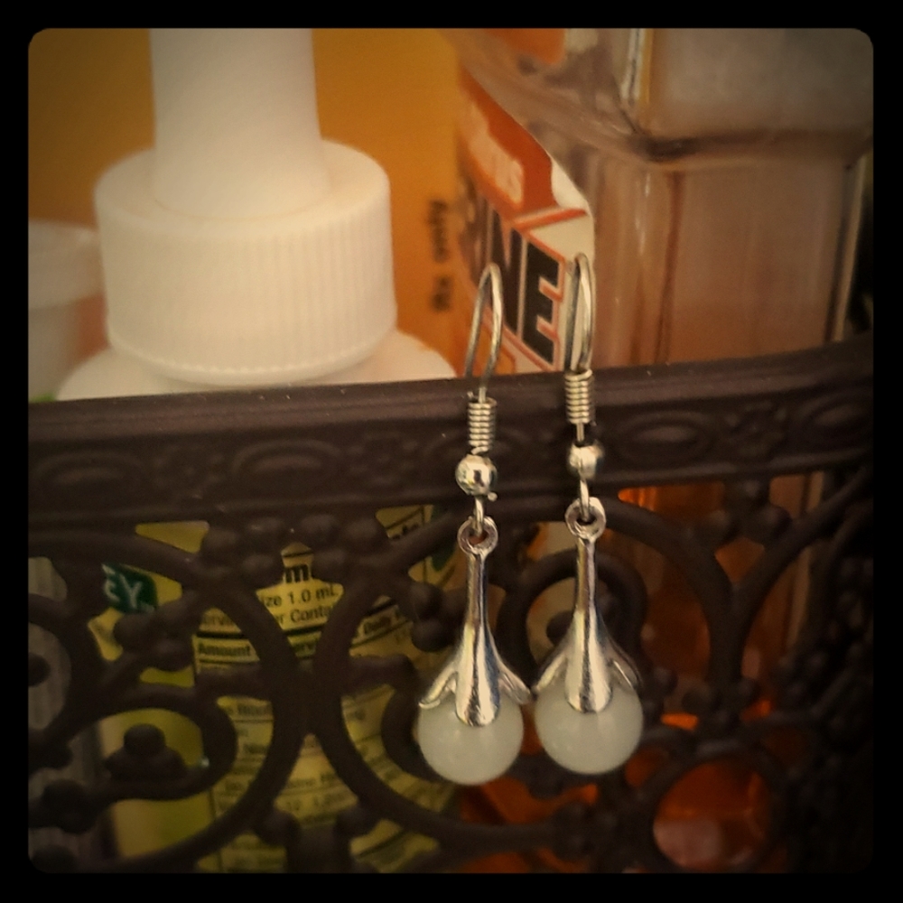 🎁 earrings FREE w/ purchase